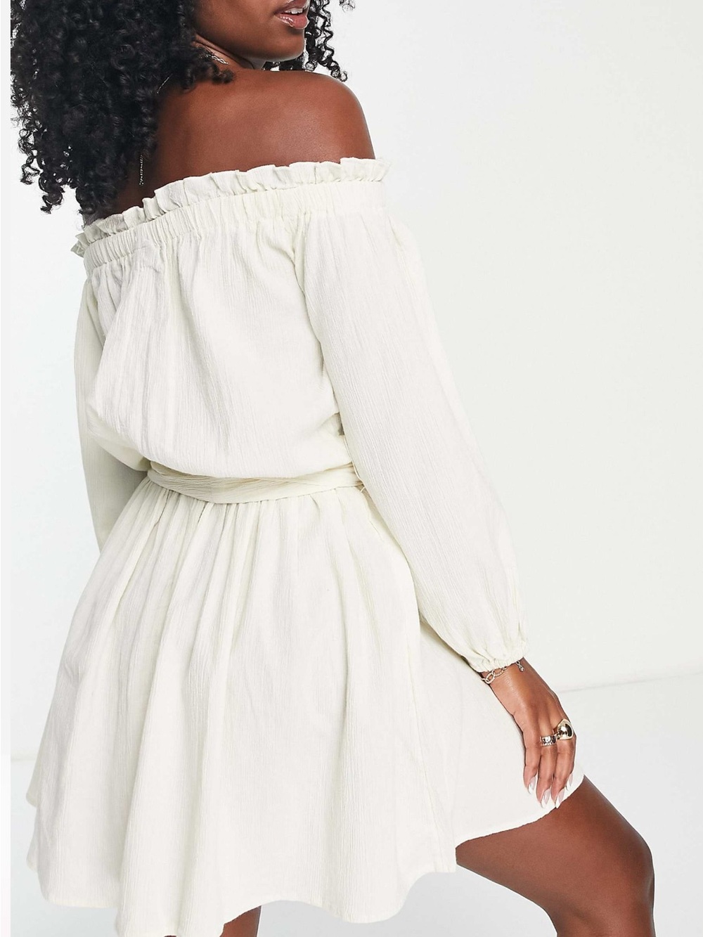 ASOS DESIGN off shoulder super crinkle beach mini dress in natural - Picture 5 of 6